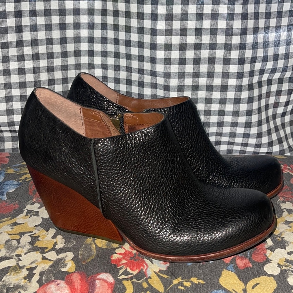 Kork - Ease Holmes Wedge Ankle Bootie